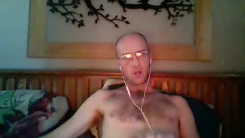 q2phq2ph online show from October 26, 2025, 4:02 pm