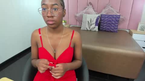 Snapshot of qeen_blackk chatting on March 6, 2025, 4:07 pm Shekoni Schedule 700 - 1400 gtm-5 online show from March 6, 2025, 4:07 pm