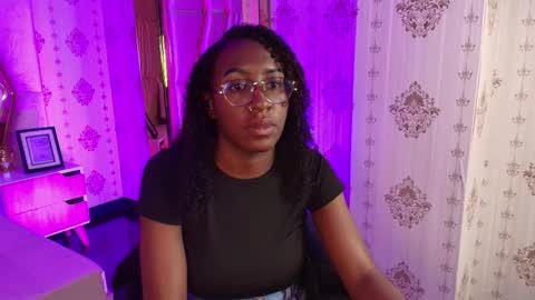 Snapshot of qeen_blackk chatting on September 16, 2025, 10:44 pm Shekoni Schedule 700 - 1400 gtm-5 online show from September 16, 2025, 10:44 pm