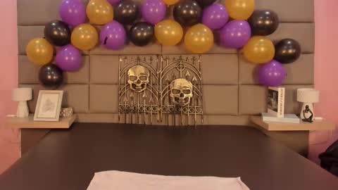 Snapshot of qeen_blackk chatting on October 31, 2025, 10:44 pm Shekoni Schedule 700 - 1400 gtm-5 online show from October 31, 2025, 10:44 pm