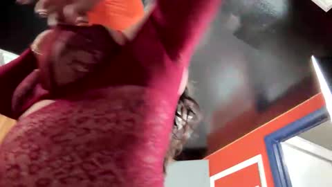 Snapshot of quecosatanrica chatting on October 23, 2025, 8:40 pm quecosatanrica online show from October 23, 2025, 8:40 pm