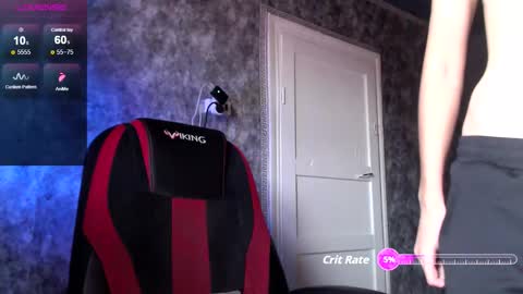 Snapshot of queen4565 chatting on September 21, 2025, 6:04 am Lola online show from September 21, 2025, 6:04 am