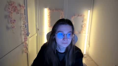 Amelie online show from April 25, 2026, 7:22 am