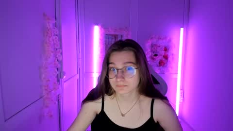 Amelie online show from May 8, 2026, 7:14 am