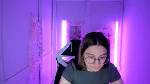 Amelie online show from May 9, 2026, 7:24 am