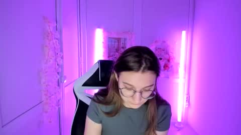 Amelie online show from May 11, 2026, 7:58 am