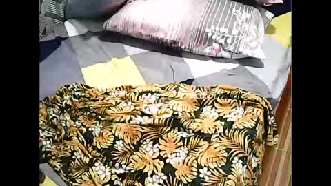 Snapshot of queen_ava05 chatting on October 21, 2025, 7:47 pm queen_ava05 online show from October 21, 2025, 7:47 pm