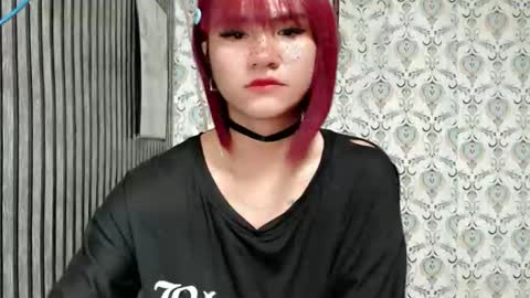 Snapshot of queen_elicktra chatting on October 4, 2025, 1:25 am JOY online show from October 4, 2025, 1:25 am