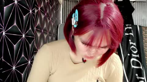 Snapshot of queen_elicktra chatting on July 23, 2026, 1:08 am JOY online show from July 23, 2026, 1:08 am