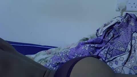 queen_fantacy online show from February 4, 2026, 6:52 am