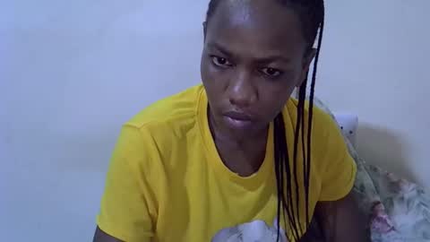 queen_fantacy online show from March 3, 2026, 11:43 pm