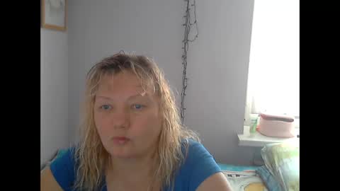 queen_jane8 online show from February 19, 2025, 9:50 am