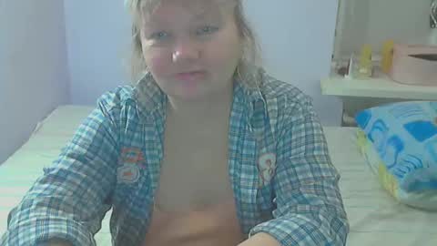 Snapshot of queen_jane8 chatting on October 21, 2025, 4:41 pm queen_jane8 online show from October 21, 2025, 4:41 pm