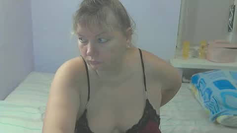 Snapshot of queen_jane8 chatting on October 28, 2025, 4:20 pm queen_jane8 online show from October 28, 2025, 4:20 pm