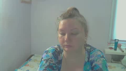 queen_jane8 online show from April 12, 2026, 9:03 am