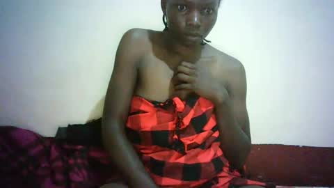 queen_joan online show from February 4, 2025, 2:39 am