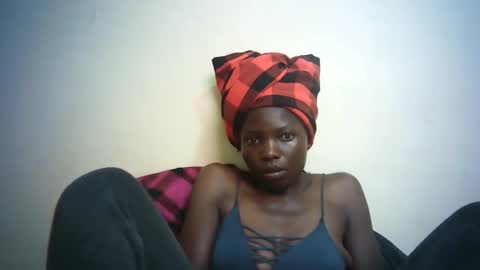 queen_joan online show from February 4, 2025, 12:33 pm