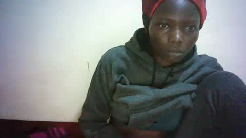 queen_joan online show from February 4, 2025, 4:18 pm