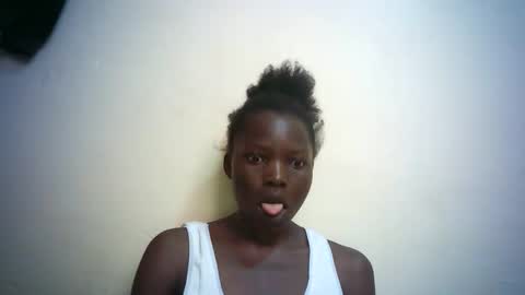 queen_joan online show from February 7, 2025, 1:01 pm