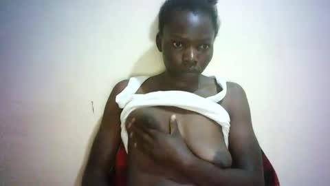 queen_joan online show from February 7, 2025, 11:03 pm