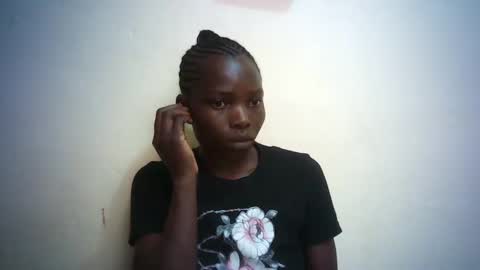 queen_joan online show from February 10, 2025, 1:55 pm