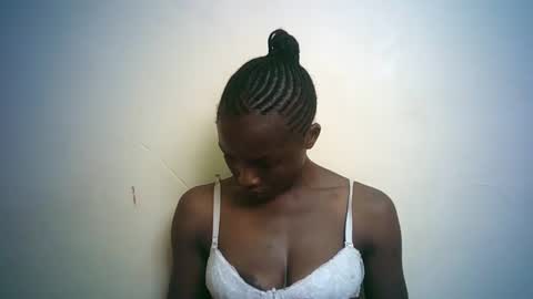 queen_joan online show from February 11, 2025, 9:09 am