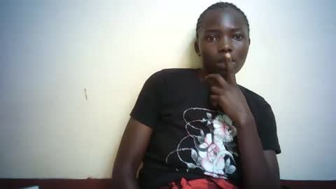 queen_joan online show from February 11, 2025, 12:58 pm