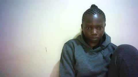 queen_joan online show from February 11, 2025, 11:44 pm