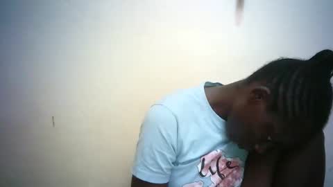 queen_joan online show from February 16, 2025, 1:49 pm