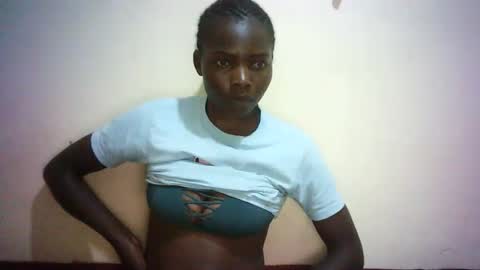 queen_joan online show from February 16, 2025, 4:53 pm