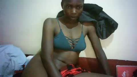 queen_joan online show from February 16, 2025, 8:00 pm