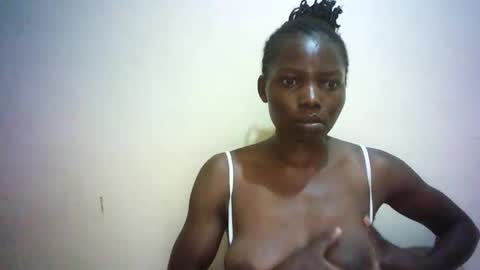 queen_joan online show from February 21, 2025, 3:32 pm