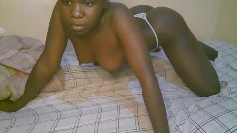 queen_latasha online show from April 28, 2026, 8:14 pm