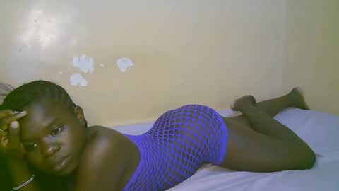 queen_latasha online show from May 8, 2026, 6:46 pm