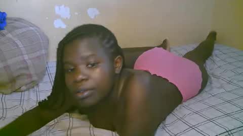 queen_latasha online show from May 13, 2026, 8:01 am