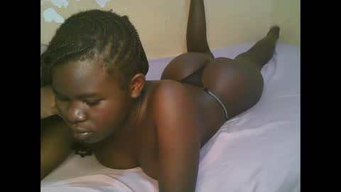 queen_latasha online show from May 20, 2026, 7:58 am