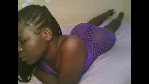 queen_latasha online show from May 22, 2026, 3:57 am
