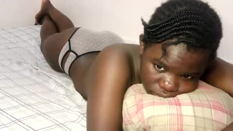 queen_latasha online show from July 23, 2026, 9:13 pm