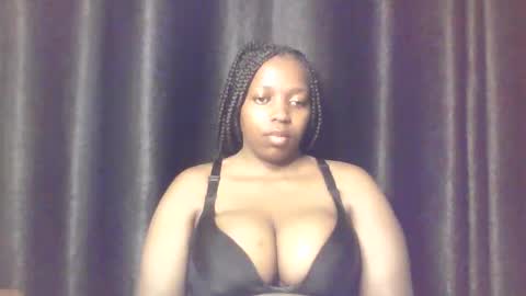 QUEEN online show from February 12, 2026, 4:18 am