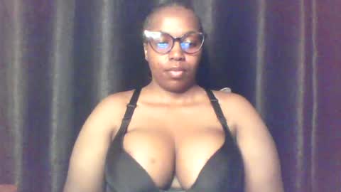QUEEN online show from June 18, 2026, 11:58 am