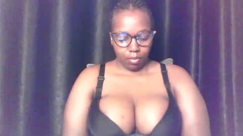 QUEEN online show from July 1, 2026, 3:52 am