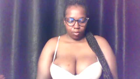 QUEEN online show from July 26, 2026, 3:58 am