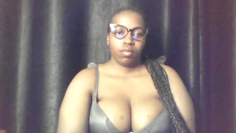 QUEEN online show from July 30, 2026, 4:11 am