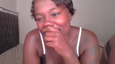 queen_mira online show from September 9, 2025, 4:34 am