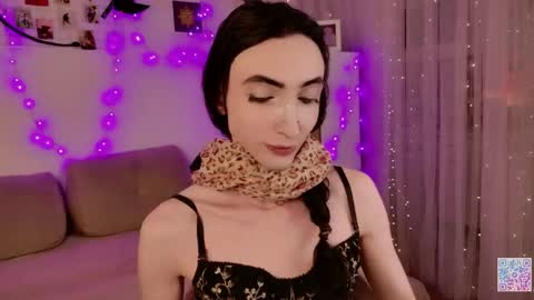queen_of_tease online show from May 10, 2026, 2:28 am