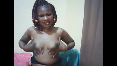 Snapshot of queen_winter chatting on March 18, 2026, 6:00 pm Winter online show from March 18, 2026, 6:00 pm