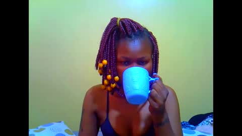 Snapshot of queen_winter chatting on April 1, 2026, 11:33 am Winter online show from April 1, 2026, 11:33 am