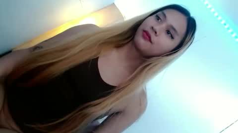 Snapshot of queena10 chatting on October 8, 2025, 12:30 am CALL ME YOUR QUEEN AIVY1 online show from October 8, 2025, 12:30 am