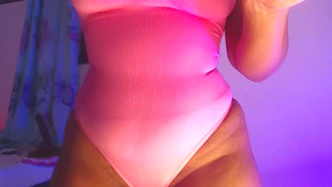 Snapshot of queenalya_ chatting on September 14, 2025, 12:43 am Ahlya  online show from September 14, 2025, 12:43 am
