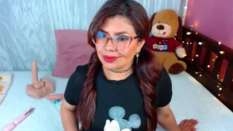 Snapshot of queenamazon_ chatting on October 27, 2025, 3:16 pm Queenamazon  online show from October 27, 2025, 3:16 pm